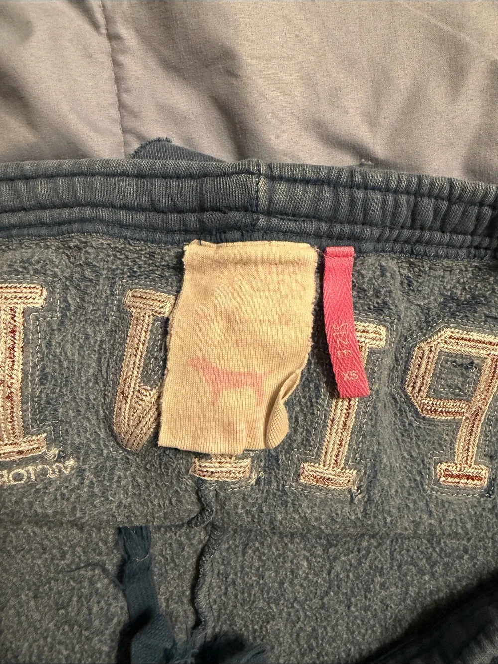 Victoria’s Secret PINK embroidered midrise short shorts